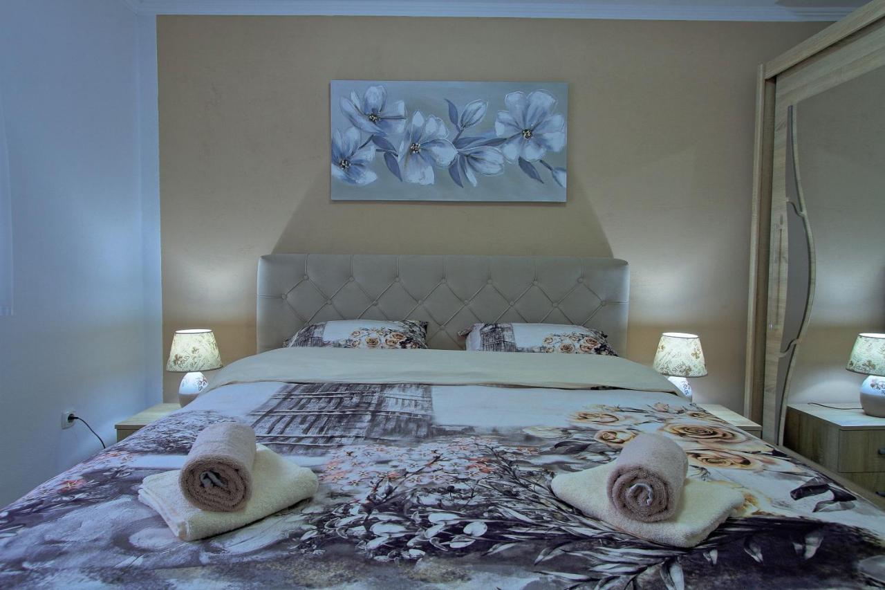 Holiday House Lana Otocac Ngoại thất bức ảnh